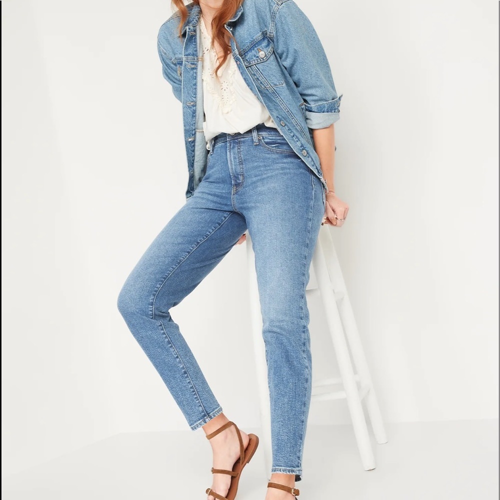 Old Navy‎ High-Waisted O.G. Straight Medium-Wash Extra Stretch Jeans